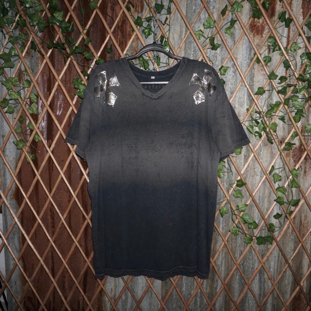 XXL - Vintage Y2K DOCTRINE grunge 2000s cross v neck t-shirt